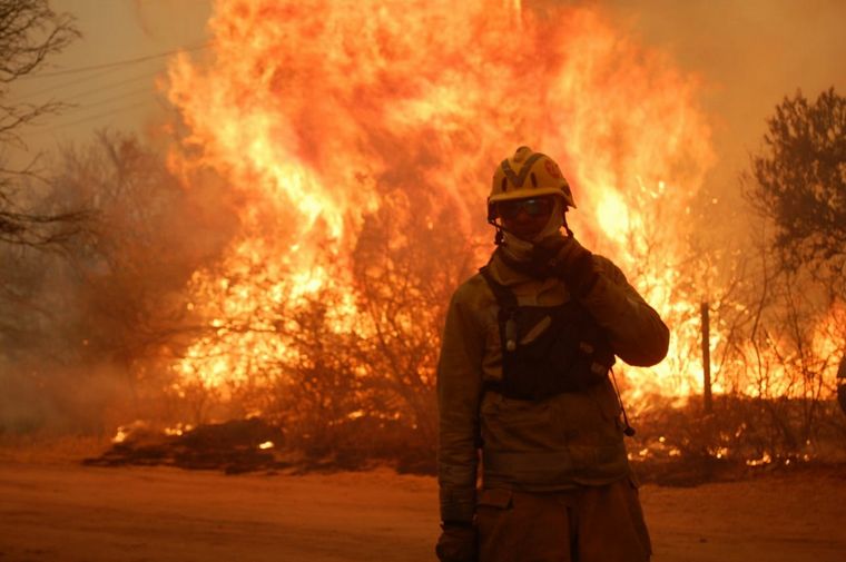 Córdoba en llamas: incendio forestal incontrolable
