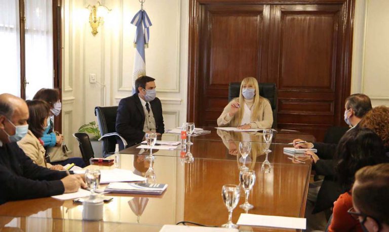 ¿Improvisación?: establecen un protocolo de atención para quienes están infectados