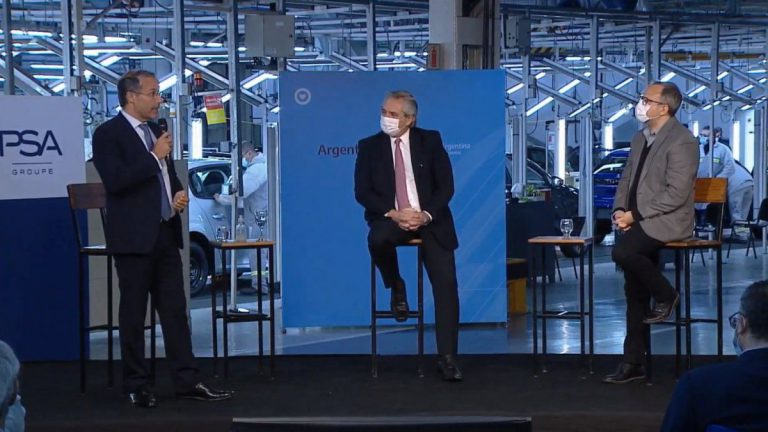 «Tenemos que recuperar la Argentina que produzca y no que especule» dijo Alberto