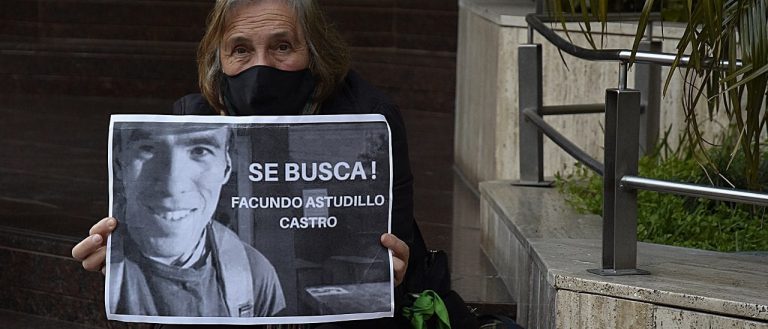 “Que lo bajen”: el mensaje relacionado a la muerte de Facundo Astudillo Castro
