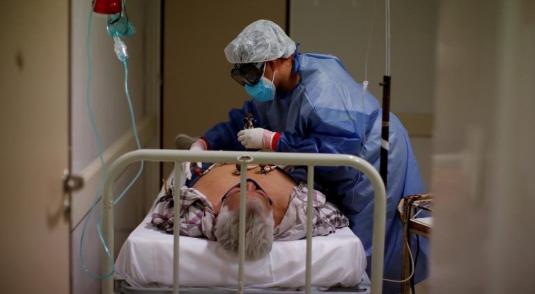 390 nuevos casos en Tucumán