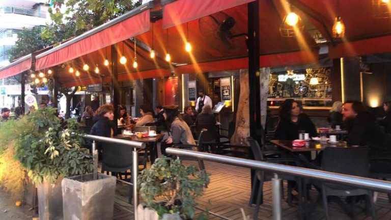 Tucumán: vuelven los bares, restaurantes y gimnasios