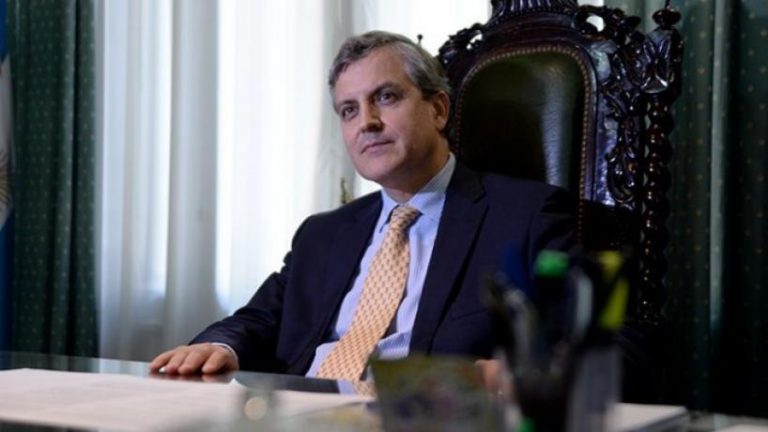 Pedicone contra Leiva: giro inesperado