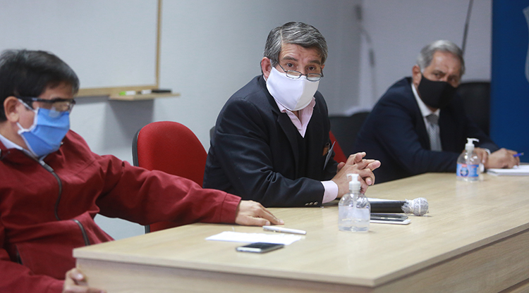 Volvieron los colectivos, se suman las restricciones
