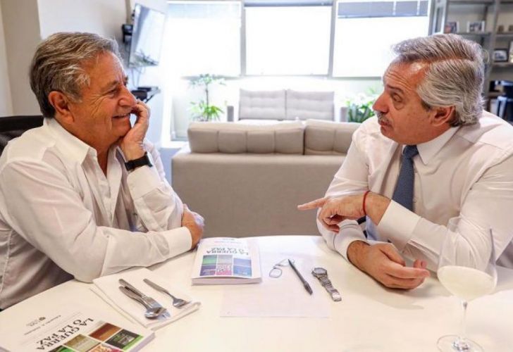 Duhalde: «Fernández esta grogui como estuvo de La Rúa»