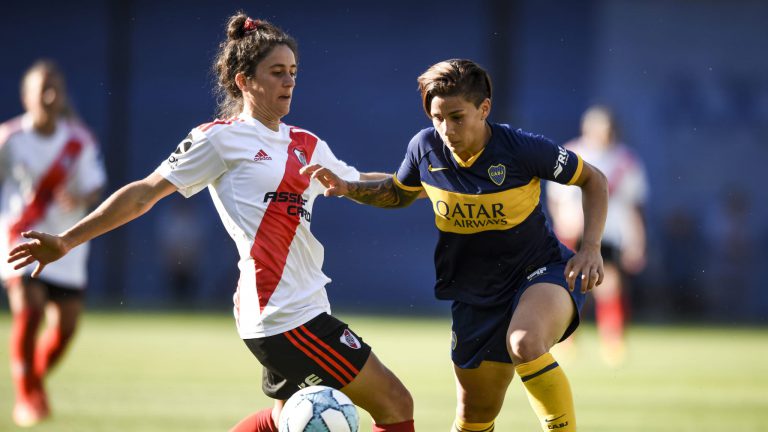 «Debíamos tomar medidas para que los clubes inviertan más en fútbol femenino» dijo Barrios
