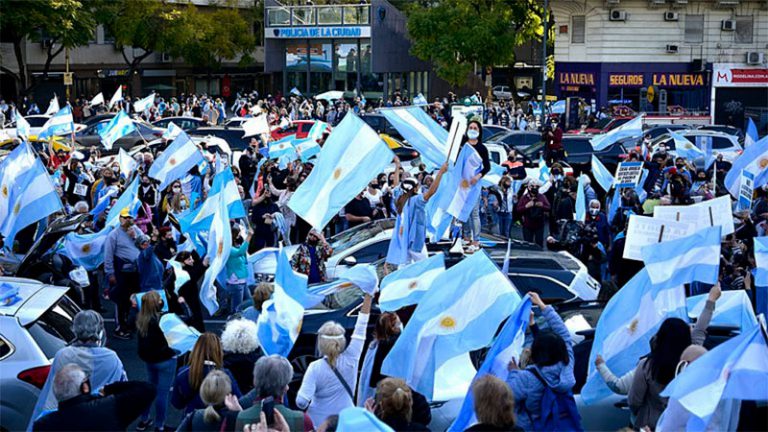 Banderazo 13S: la oposición concentrada en el Obelisco y en otras ciudades