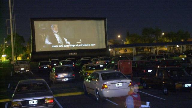 Ante los contagios en Tucumán queda suspendido el Auto-Cine