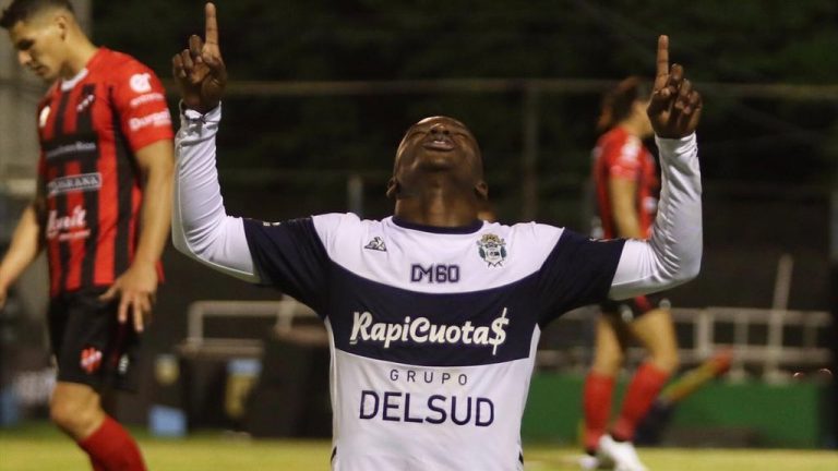 Lindo regalo para Maradona: Gimnasia venció a Patronato