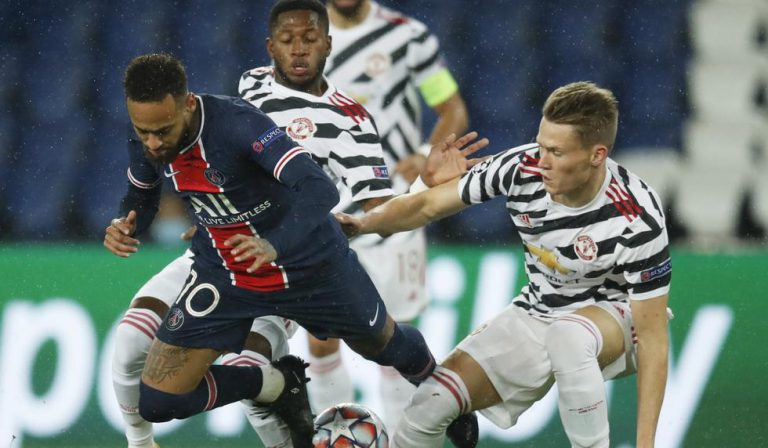 Manchester United consiguió el triunfo en su visita al PSG