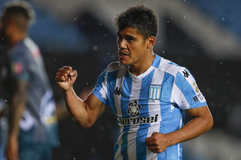 Racing está en octavos y podrá encontrarse con River o Boca