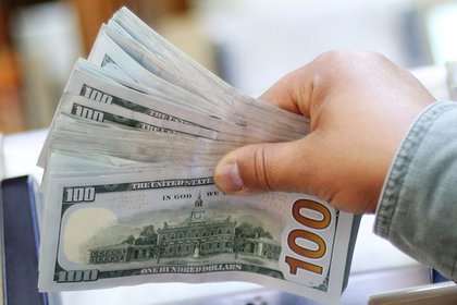 El dólar blue sin freno: llegó a los $155