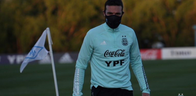 Scaloni confirmó los 11 que enfrentaran a Ecuador