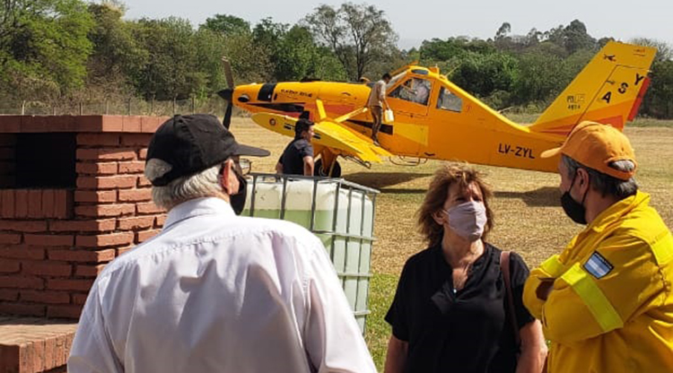 Volvió el fuego: seis aviones combaten en San Javier, El Cadillal y Yánima