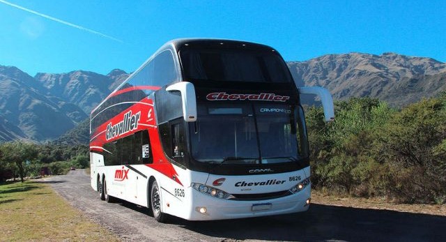 Reanudación de micros de larga distancia y trenes