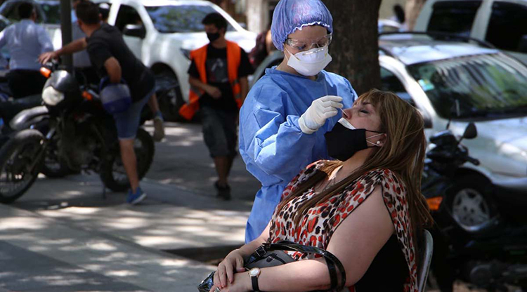 Tucumán: el fin de semana comienza con 144 nuevos casos y 3 fallecimientos por coronavirus