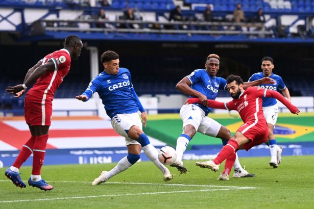 Liverpool y Everton igualaron 2 a 2
