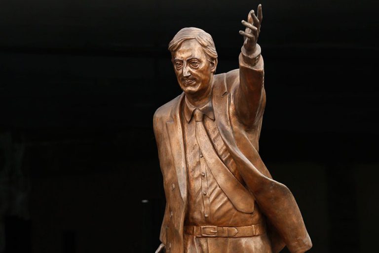 Alberto Fernández instalará una estatua de Nestor Kirchner en el CCK