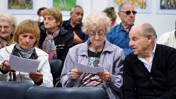 ¿Qué jubilados y pensionados cobran hoy?