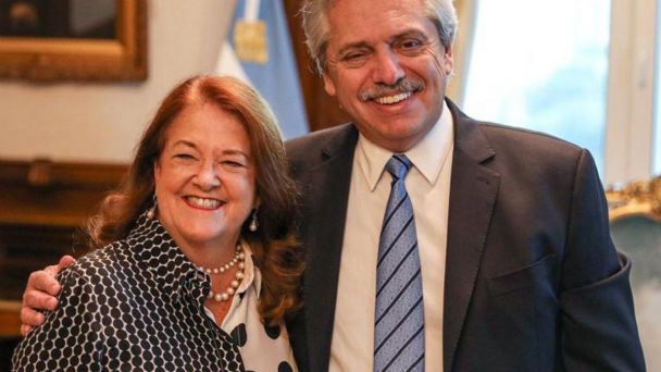 Alicia Castro presentó su renuncia en una carta para Alberto