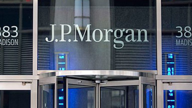 JP Morgan criticó las medidas para frenar al dólar