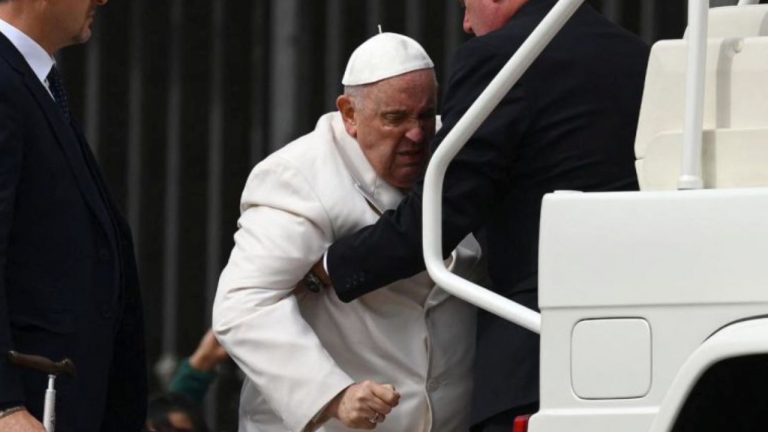 Mejora la salud del Santo Padre