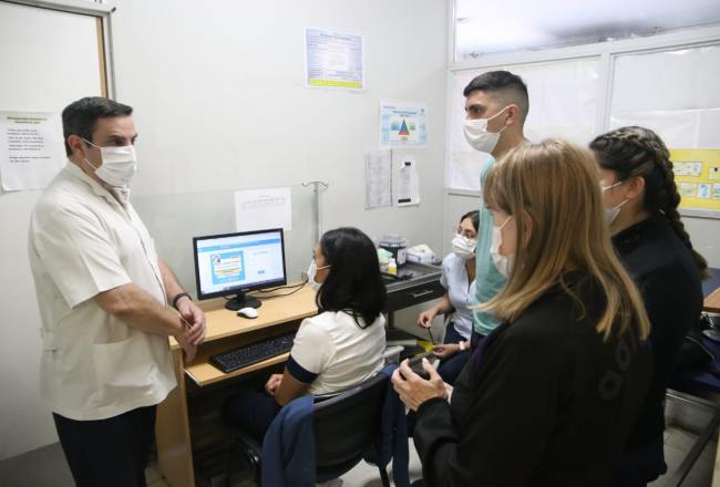 ¿Cuántas consultas recibe el hospital del Niño Jesús?