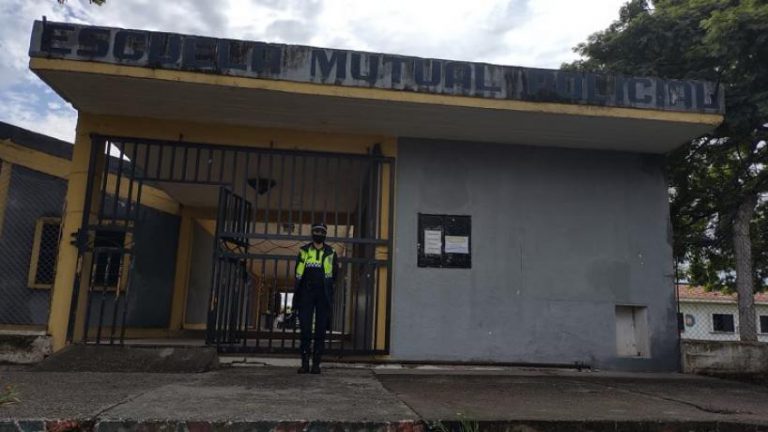 Ingresó con un cuchillo a robar en un jardín de infantes de Tucumán