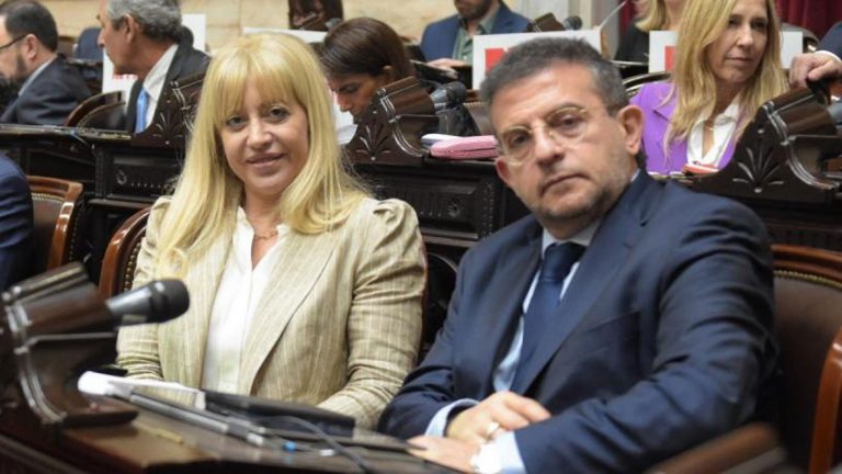 Rossana Chahla y Carlos Cisneros.