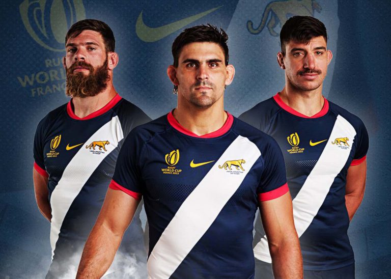 La camiseta alternativa de Los Pumas.