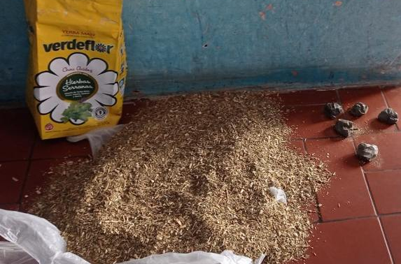 Solo en Tucumán: ingeniosa manera de intentar entrar marihuana a una cárcel