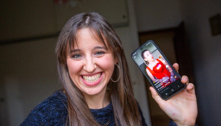 Influencer salteña escracha a un boliche tucumano: «No vayan»