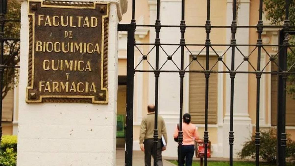 Sin oferta nueva en la paritaria, la UNT para el martes y Adiunt evalúa una huelga - El Federalista