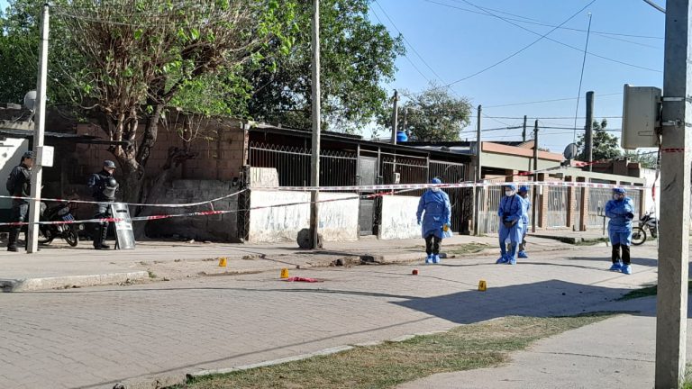 Dos mujeres fueron imputadas y detenidas por el asesinato de Emanuel Luna este domingo en Lastenia