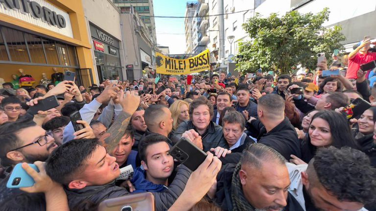 La sorpresa Milei: El peronismo perdió en Tucumán después de 24 años y por primera vez en el Siglo XXI