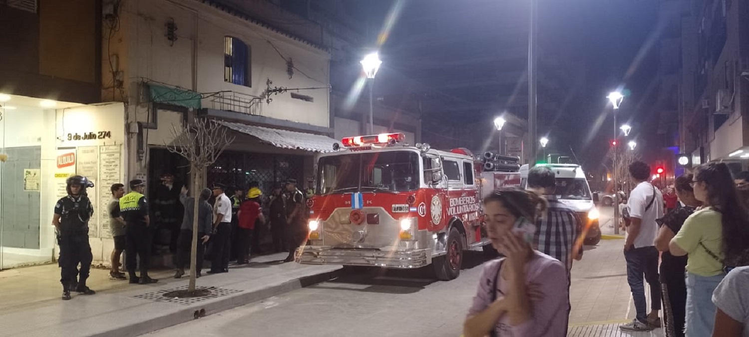 Nación retiene $59.330 millones de los bomberos voluntarios: a Tucumán le corresponden $750 millones - El
