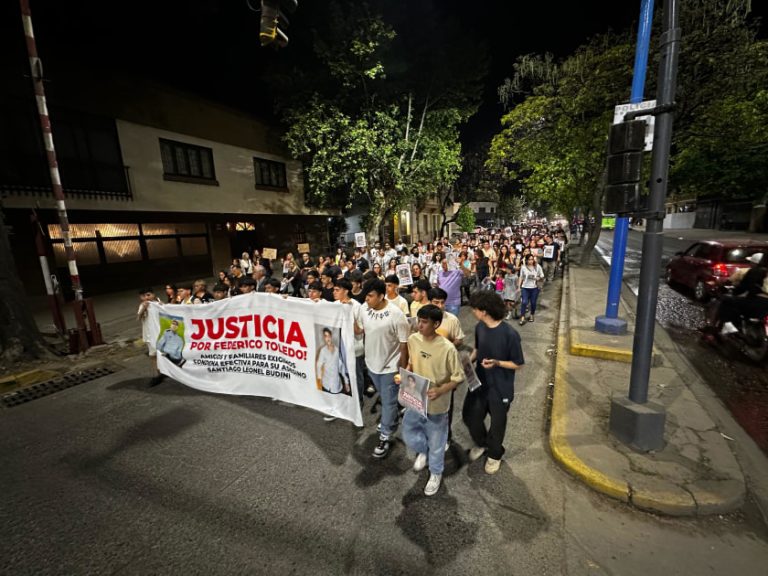 Piden una condena efectiva para Budini: marcha silenciosa por la muerte de Federico Toledo