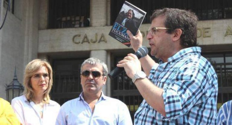 En el ocaso de su carrera política, José Cano sale en defensa de Carlos Cisneros