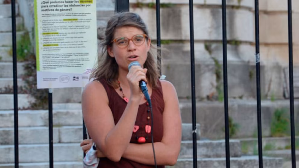 Caputo desata una polémica al revelar sueldo millonario de Delfina Rossi: $32 millones mensuales en el Estado