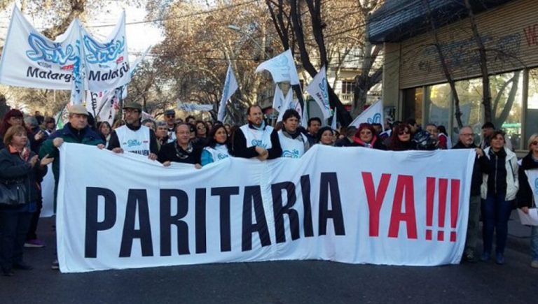 Tras las elecciones, el Gobierno impulsará su reforma laboral: salarios atados a la productividad y flexibilización