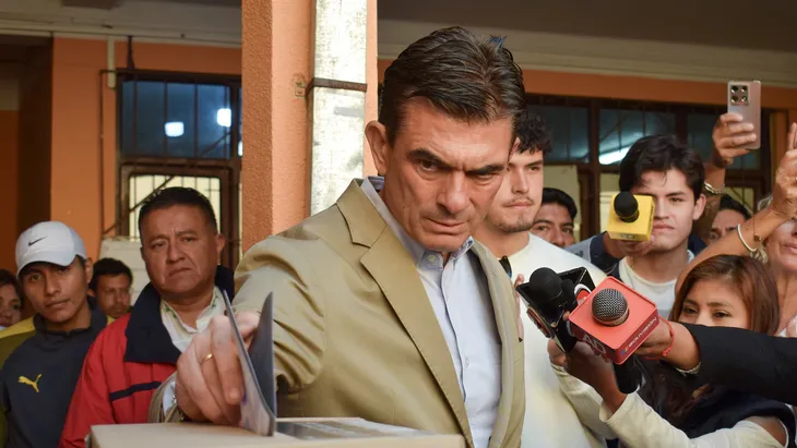 Bolivia cierra 20 años de la era del MAS: asume Rodrigo Paz Pereira, el economista que promete reconciliación