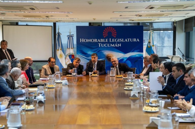 Legislatura autoriza a Jaldo a contraer créditos con entidades financieras nacionales y multilaterales