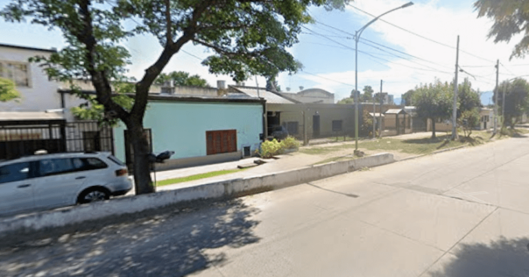 Desvalijaron la vivienda del párroco de Villa Luján horas después del entierro de su madre