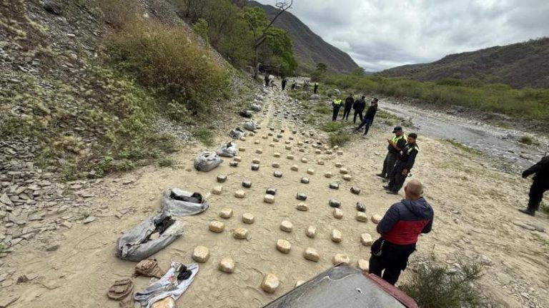 Secuestran 300 kilos de marihuana en intensa persecución y tiroteo