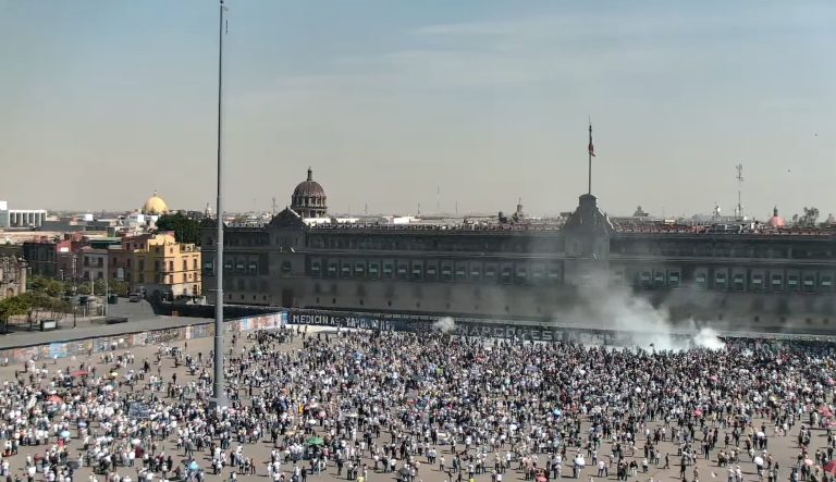 La Generación Z latinoamericana tiene su bautismo de fuego en el Palacio Nacional mexicano