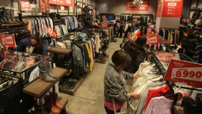 Compras textiles del exterior baten récord: $3.766 millones y la industria nacional en alerta