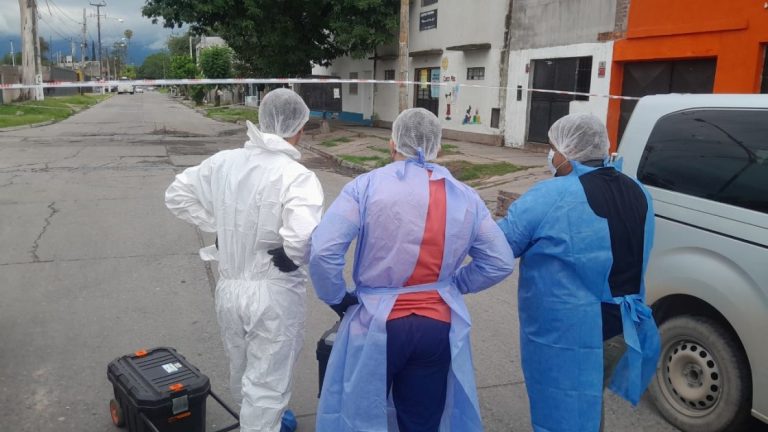 Crimen en la Capital: investigan el asesinato de un hombre durante un presunto asalto