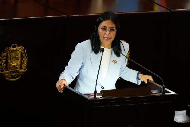 Ley de amnistía en Venezuela: Delcy Rodríguez anuncia liberación de presos políticos y cierre de El Helicoide