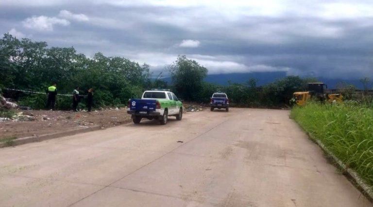 Hallan un cadáver envuelto en una bolsa de consorcio en Manantial Sur