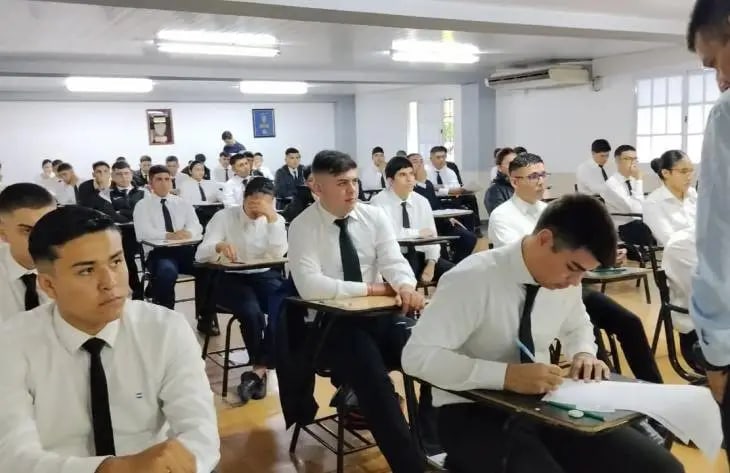 Solo 65 cupos: Casi mil jóvenes compiten por ingresar a la Escuela de Policía de Tucumán